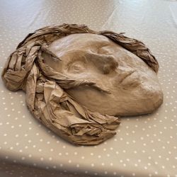 Papiermaché Gesicht
