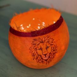 Papiermaché Krafttierlampe