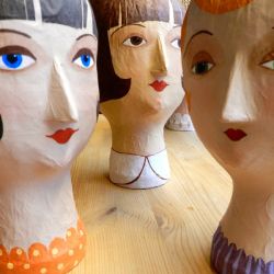 Papiermaché Köpfe
