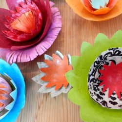 Papiermaché Seerosen