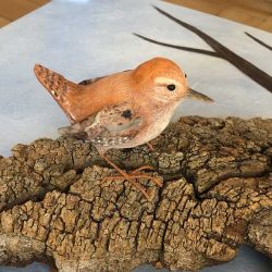 Papiermaché Zaunkönig