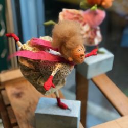 Papiermaché_Eisläuferin